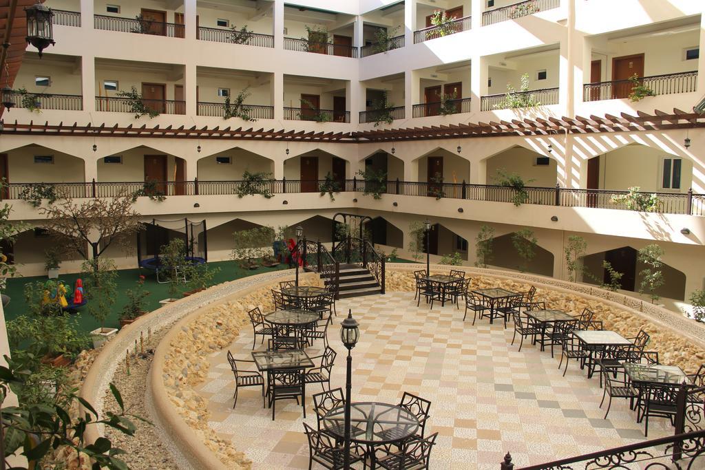 Crystal Hotel apartamentowy 3*
