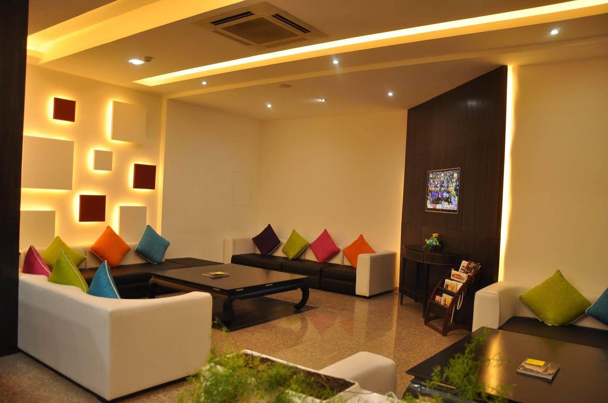 Crystal Suites Aparthotel Muscat