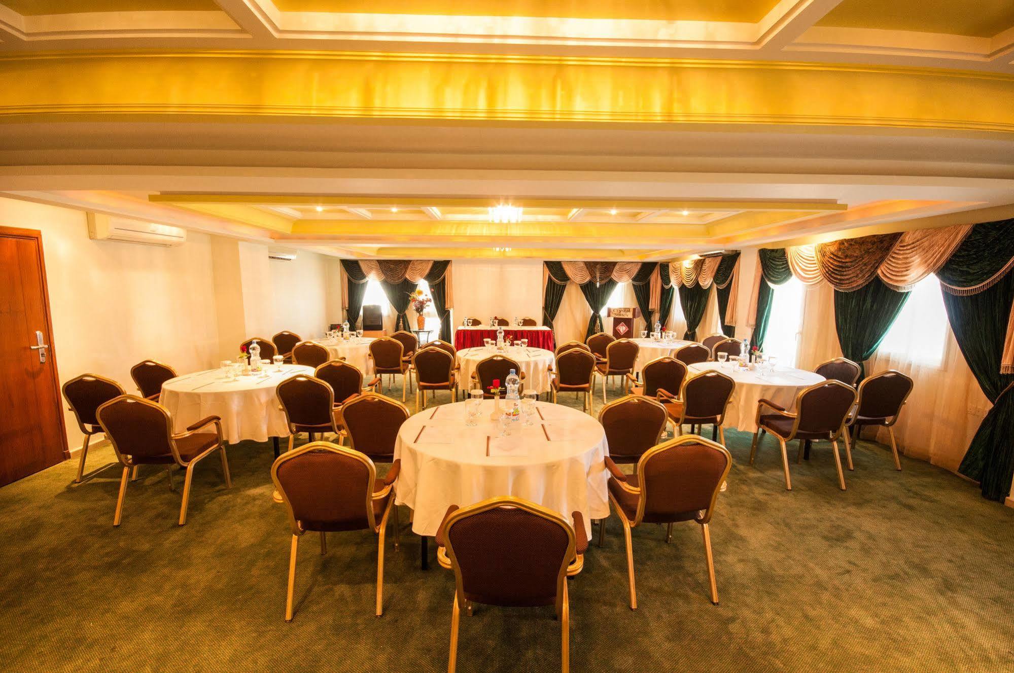 Crystal Suites Muscat