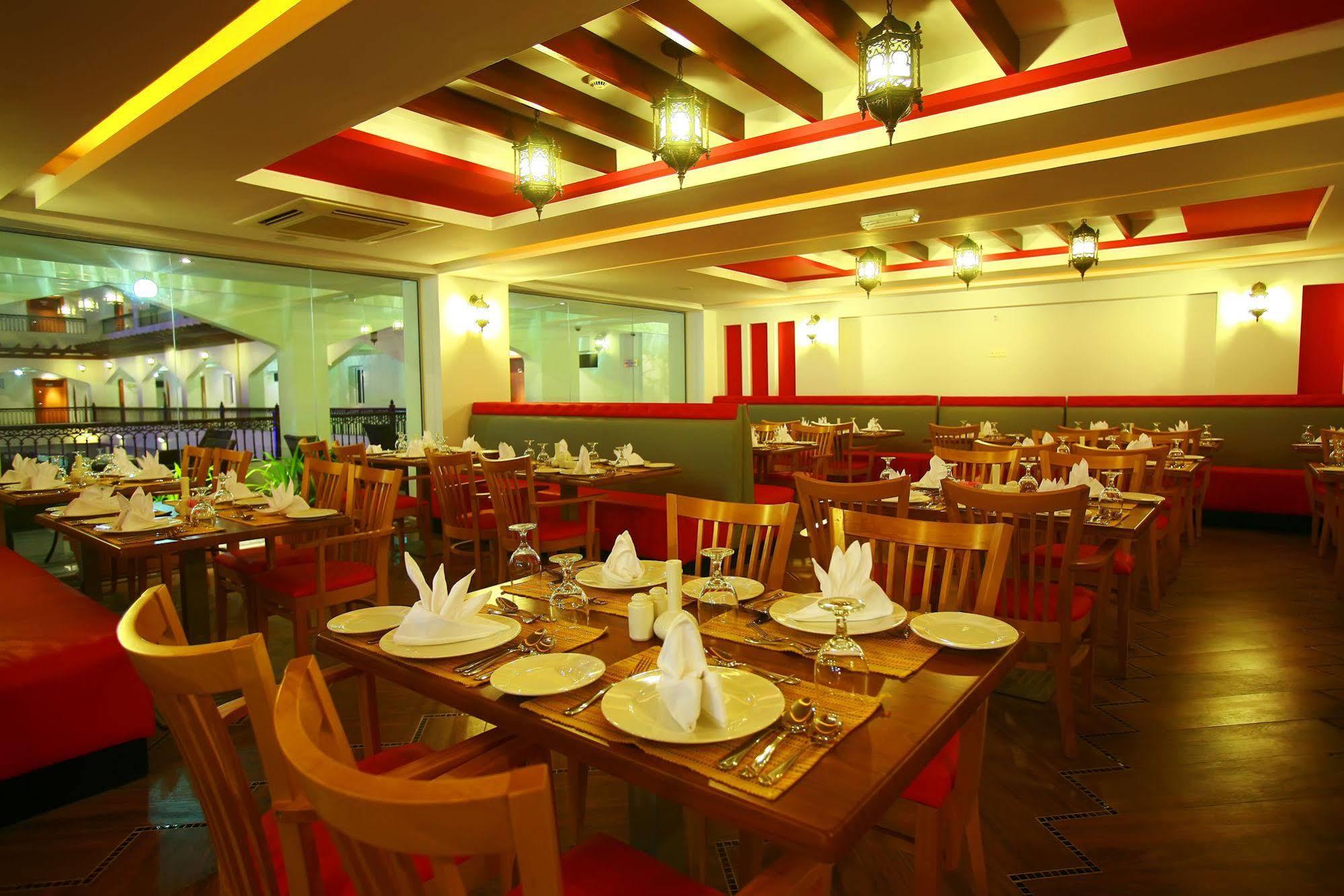 Aparthotel Crystal Suites