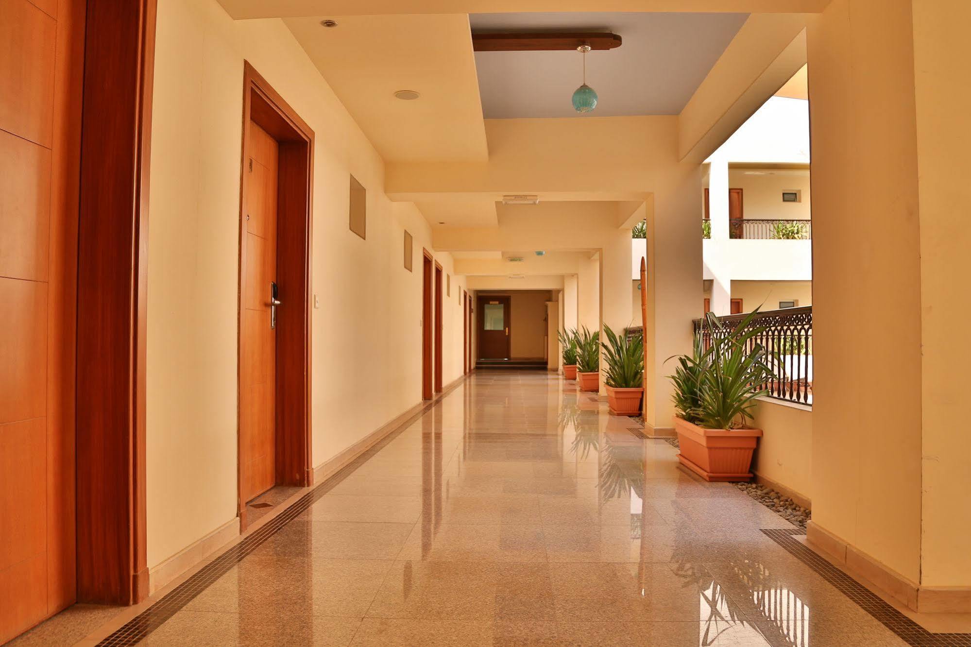 Crystal Aparthotel Masqat