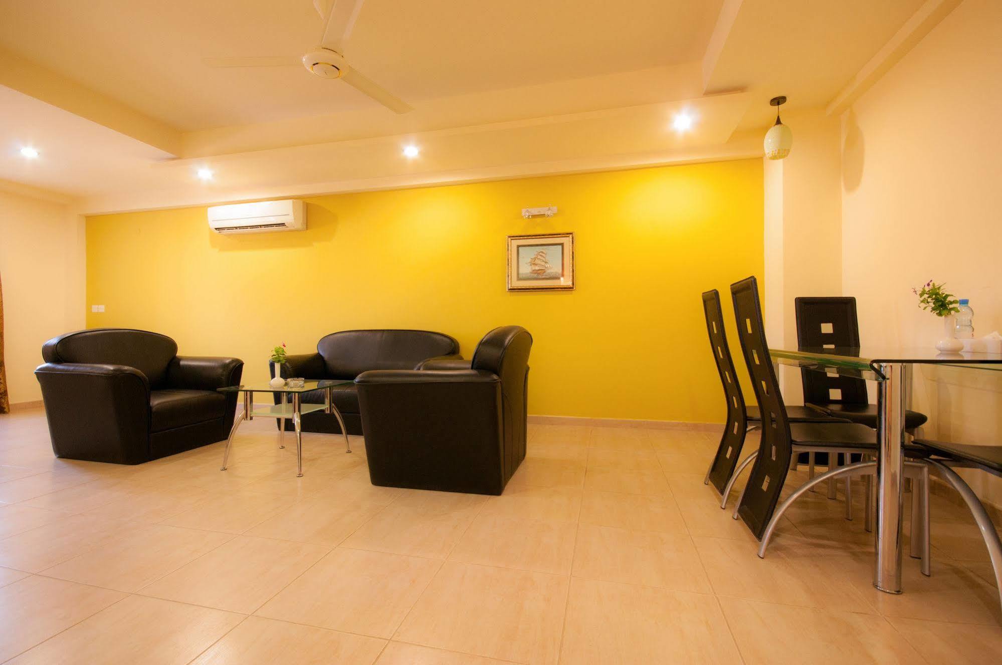 Crystal Aparthotel 3*